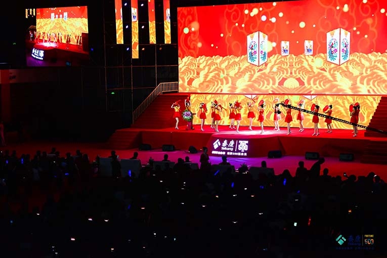 青島燈光音響租賃,青島演出設備租賃,青島LED屏租賃,青島舞美制作搭建