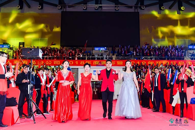 青島燈光音響租賃,青島演出設備租賃,青島LED屏租賃,青島舞美制作搭建